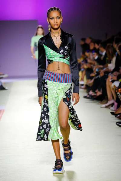 Look 23